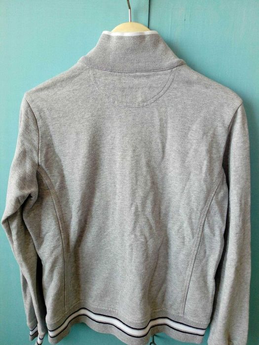 Champion и Levis - оригинални дамски суичъри! Топ състояние!