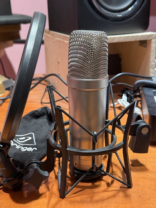 Студийный микрофон Behringer TM1