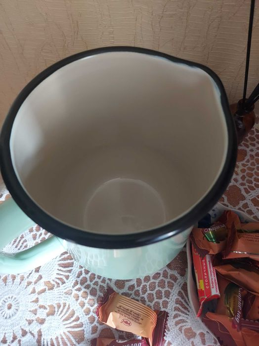 Кувшин эмалированный