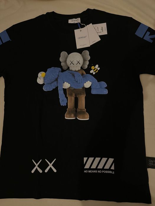 Off-white тениска.Налични размери S,M