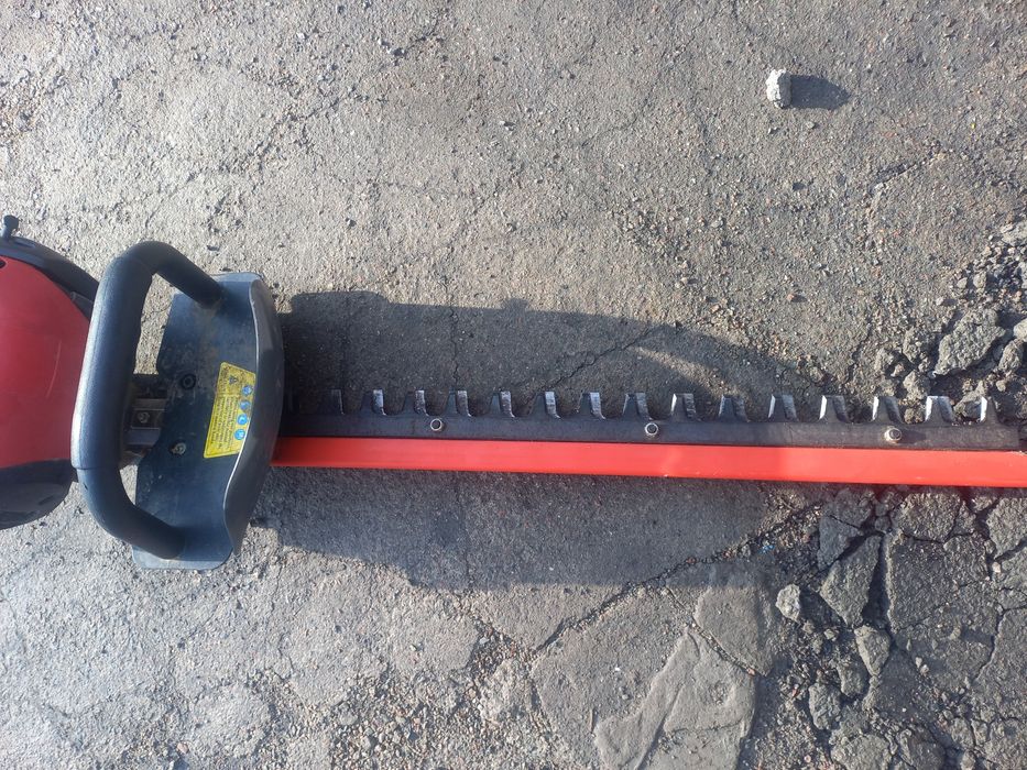 Кусторез бензиновый