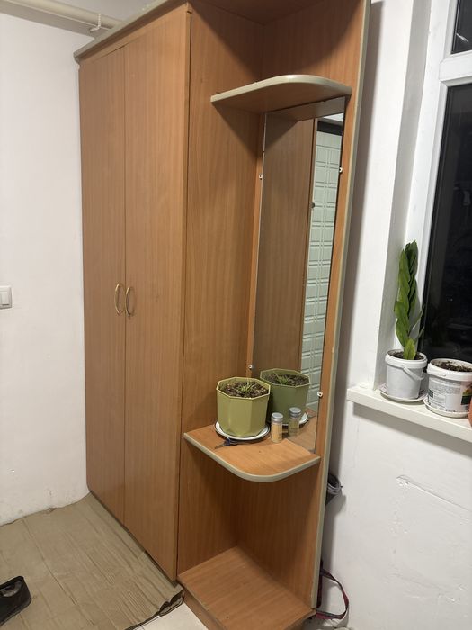 Шкаф для прихожей