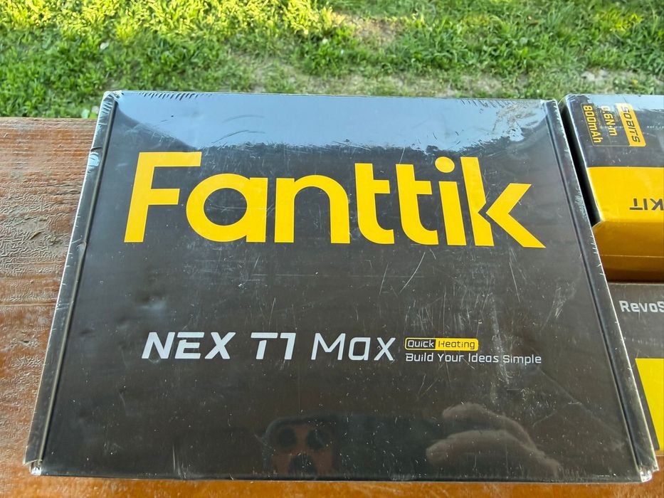 Fanttik statie lipit surubelnite