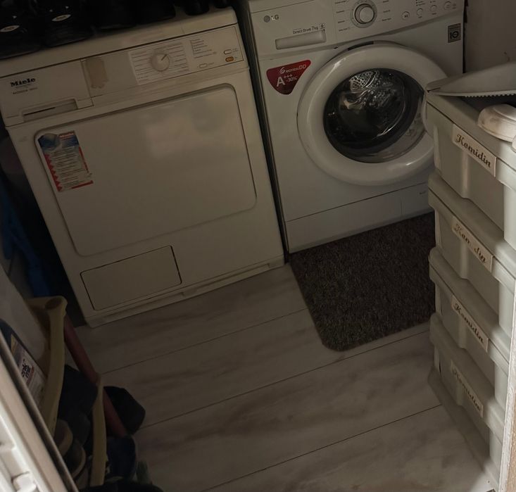 Продавам четиристаен апартамент!