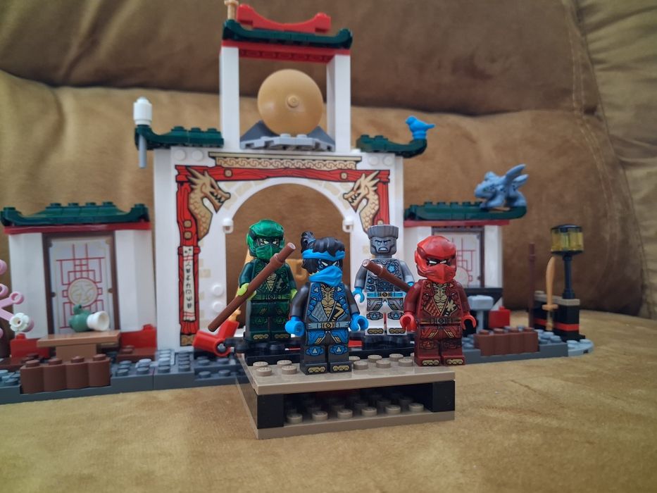 Vand seturi ninjago lot ieftin