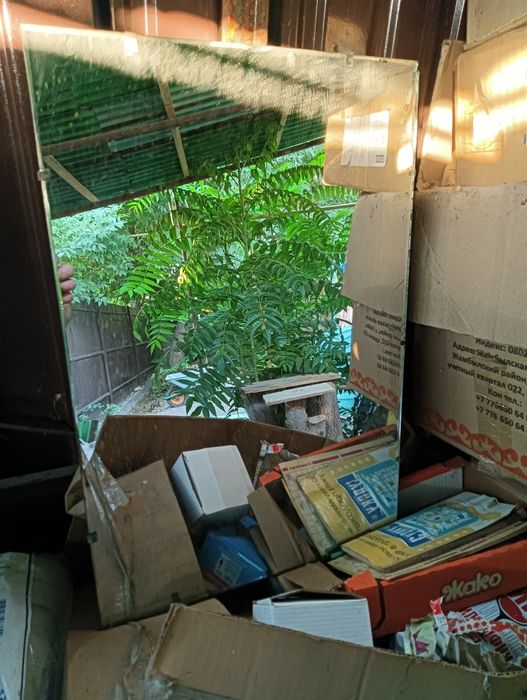 Продаются зеркала бу 2000т