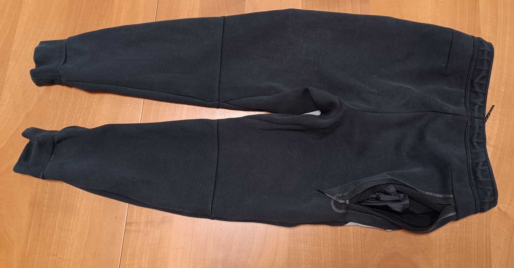 Nike Sportswear Tech Fleece-В Добро Състояние