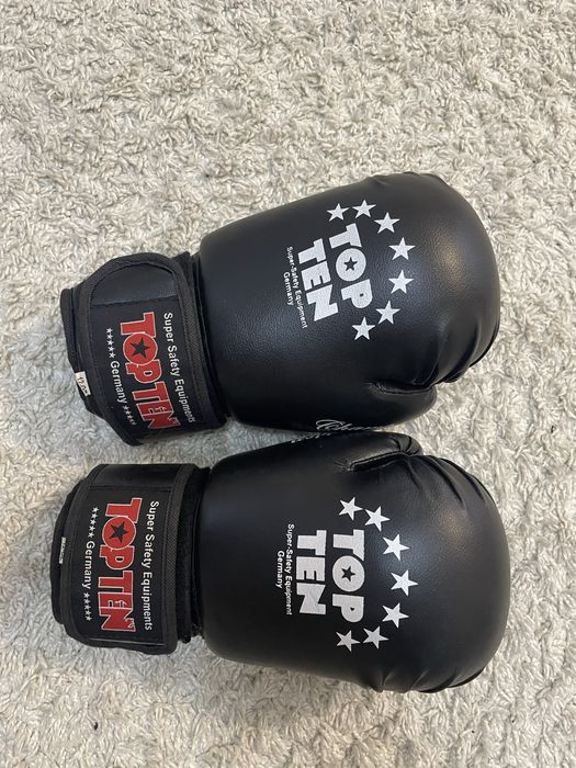 Продам бокс перчатки Top Ten  срочна