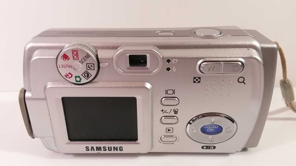 Фотоапарат Samsung DigiMax 370 за части или ремонт