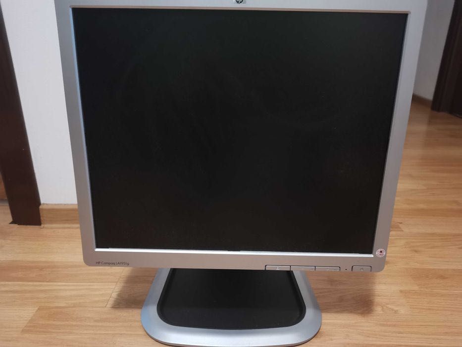 Monitor 19 Hewlett-Packard