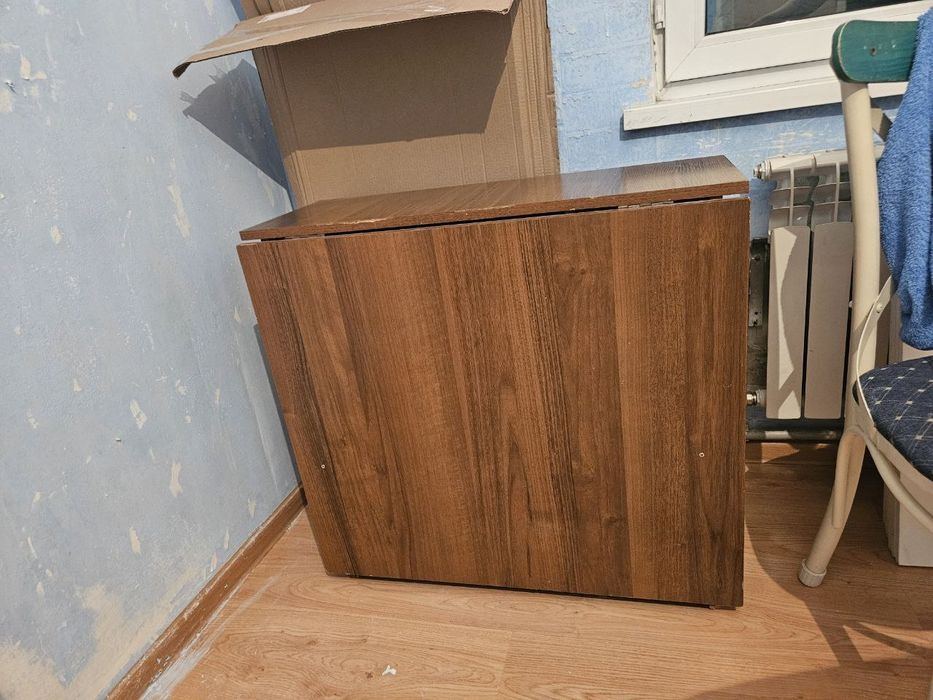 Раскладной стол коричневый