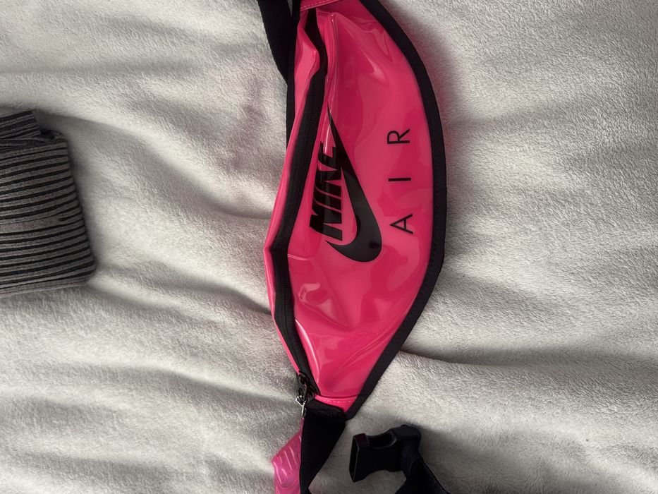 Чанта за кръст Nike