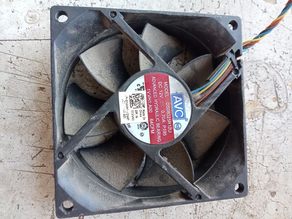 Продам кулер 12 вольт