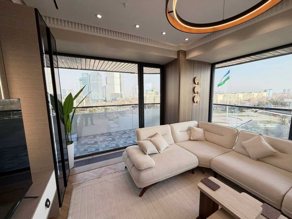 ЖК U Tower, 2 комн., 10/27 эт., евроремонт, вид на Сити`