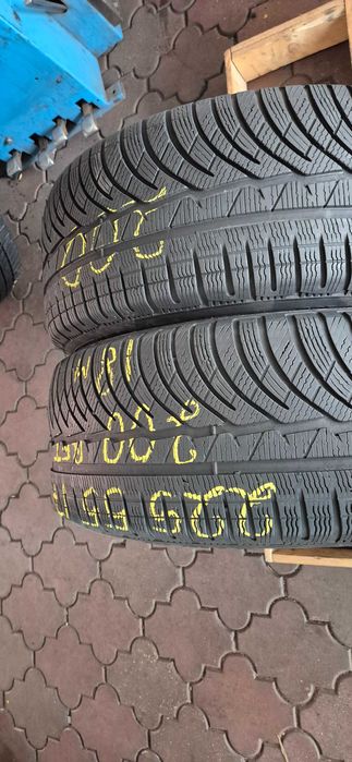 anvelope Michelin 225/55/17 run flat m&s iarna