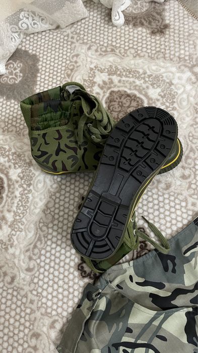 Камуфлажни  обувки