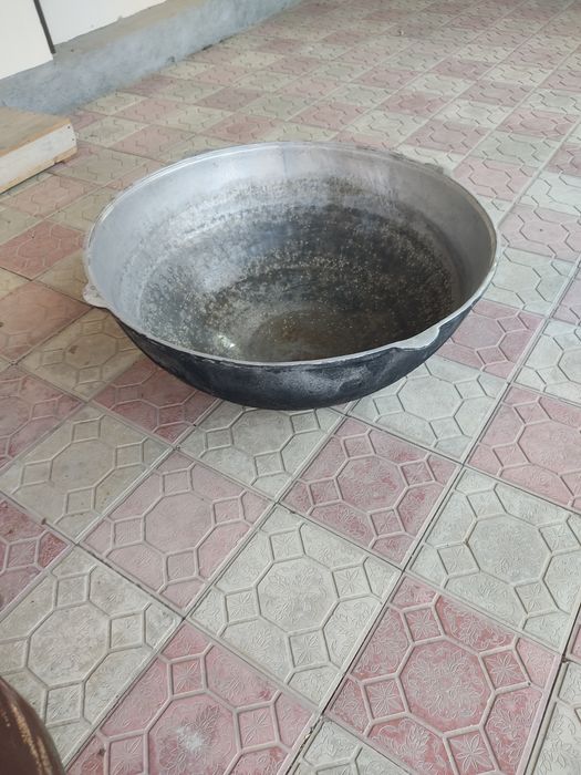 Продается казан с очагом. Казон сотилади учоги билан