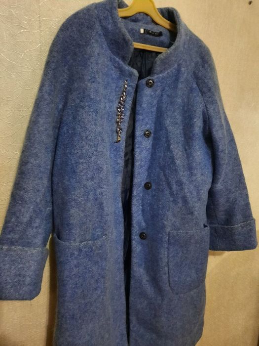 Продам Пальто женское