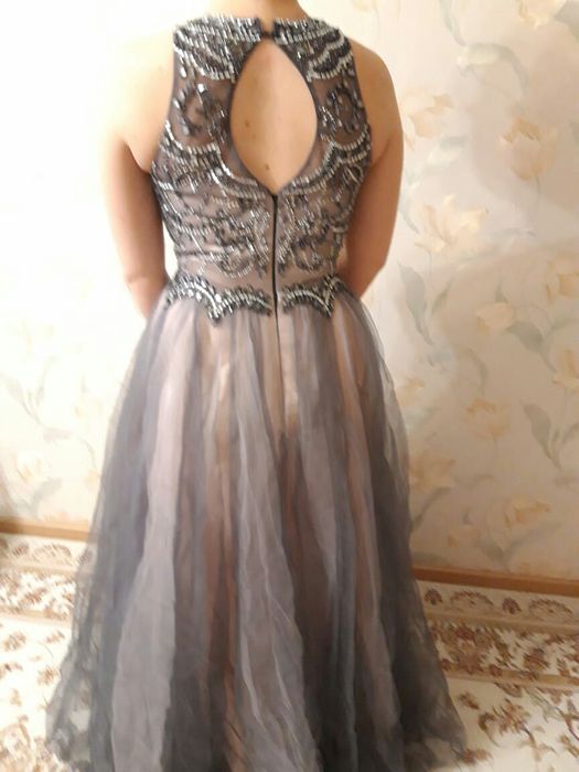 Продам вечернее платье