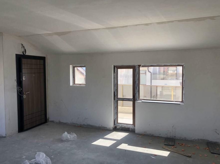 Продава се Четиристаен апартамент в Бургас, Център - 224 кв.м за 1340 €/кв.м - Снимка #3