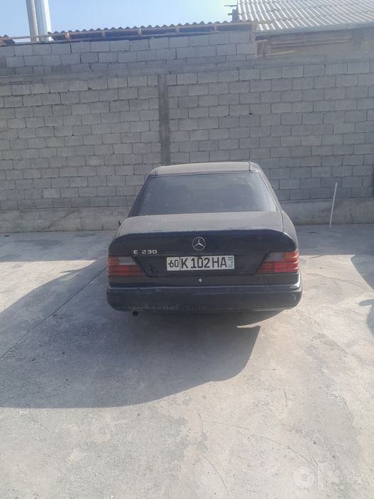 Mercedes Benz W124 M102