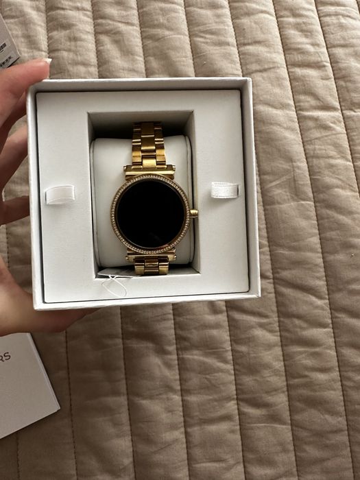 Смарт часы Michael Kors