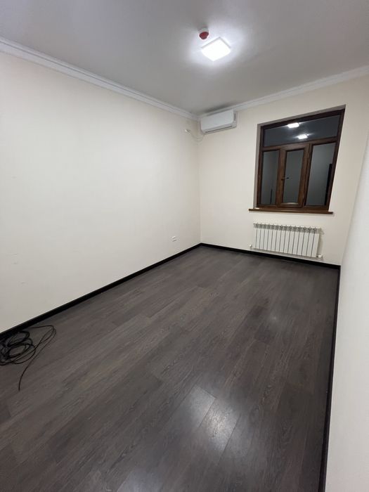 Аренда офисного помещения 25м2 в бищнес центре 24/7