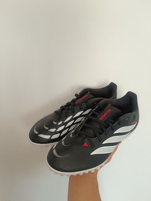 Adidas predator club tf 41 NOI!!!