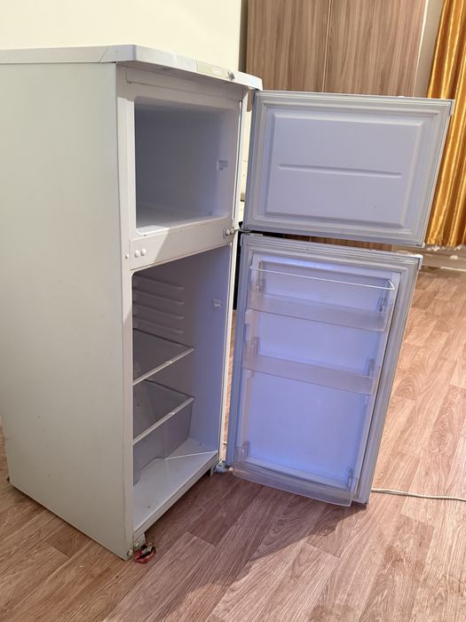 Продам холодильник бирюса почти новый