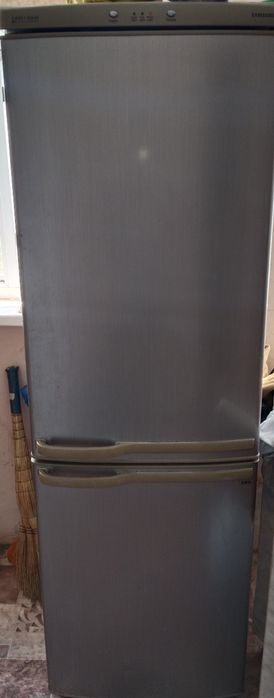 Продам холодильник самсунг