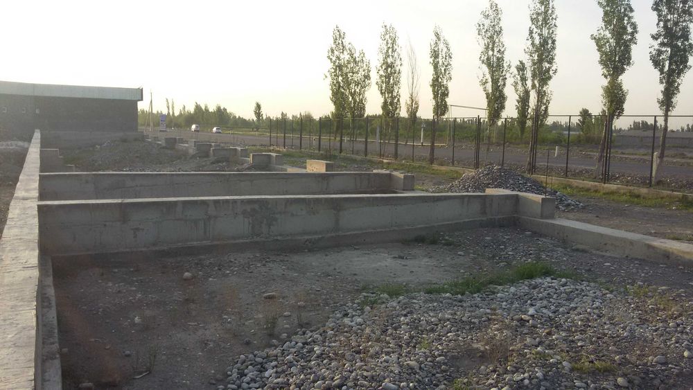 Курилиши тугалланмаган "АВТОСЕРВИС" бино ва иншоотлари сотилади.
