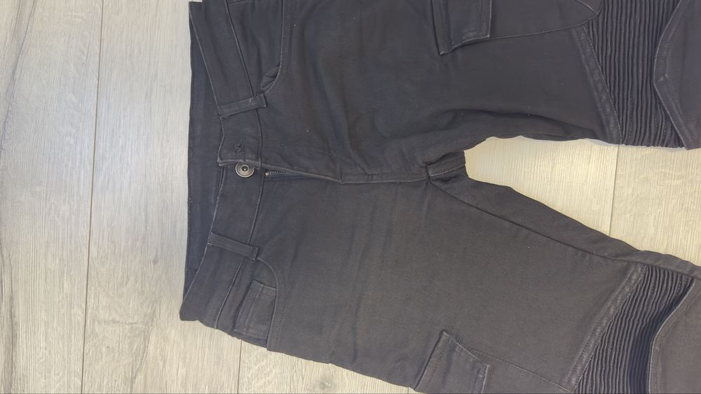 Vand Blugi Moto cu protectii