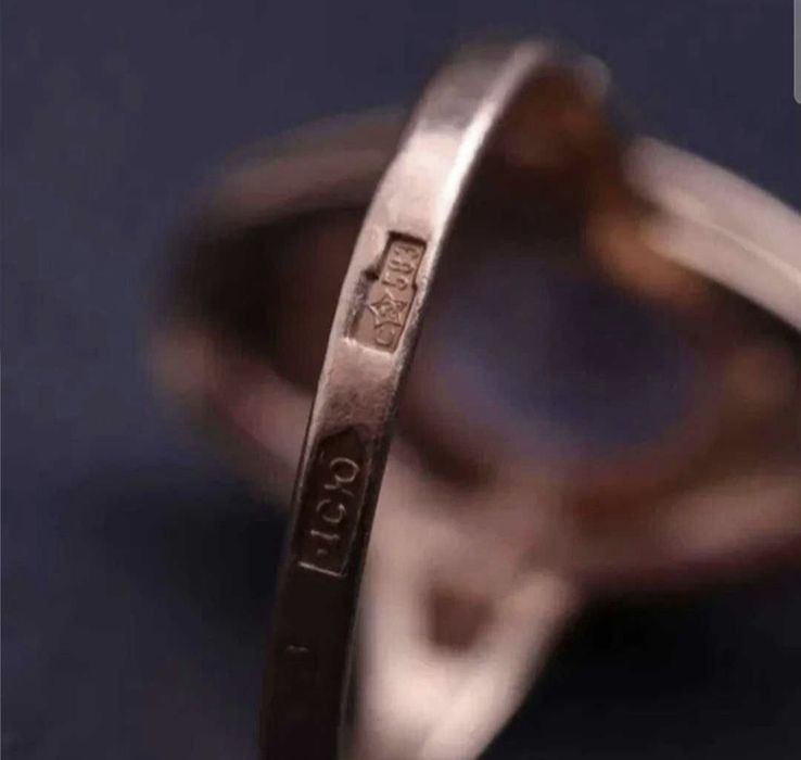 Золотое, советское кольцо 583 пробы с гранатитом