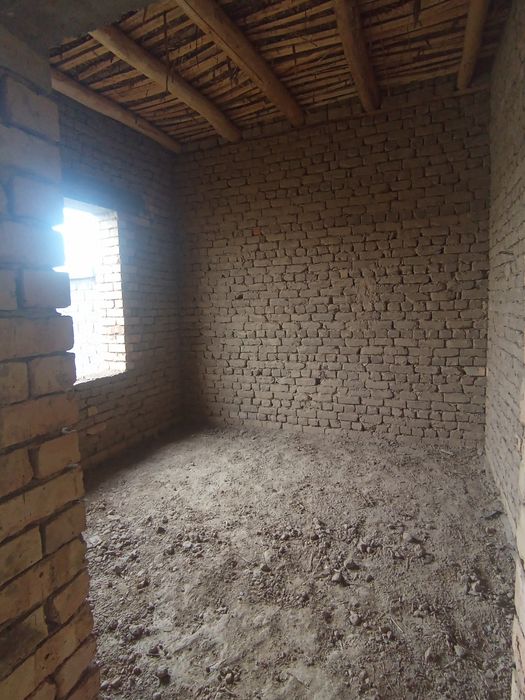 Uy sotiladi Продается