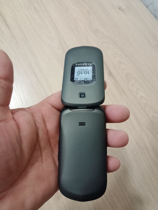 SAMSUNG Verizon gusto 2 sotiladi