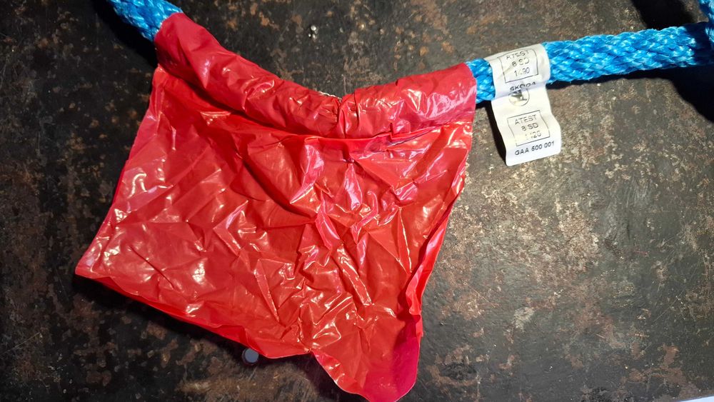 Трос буксировочный Skoda