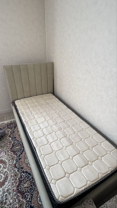 Продаю односпальную кровать