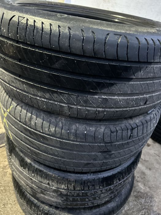 235 50 19 Michelin primacy 4 dot 2022