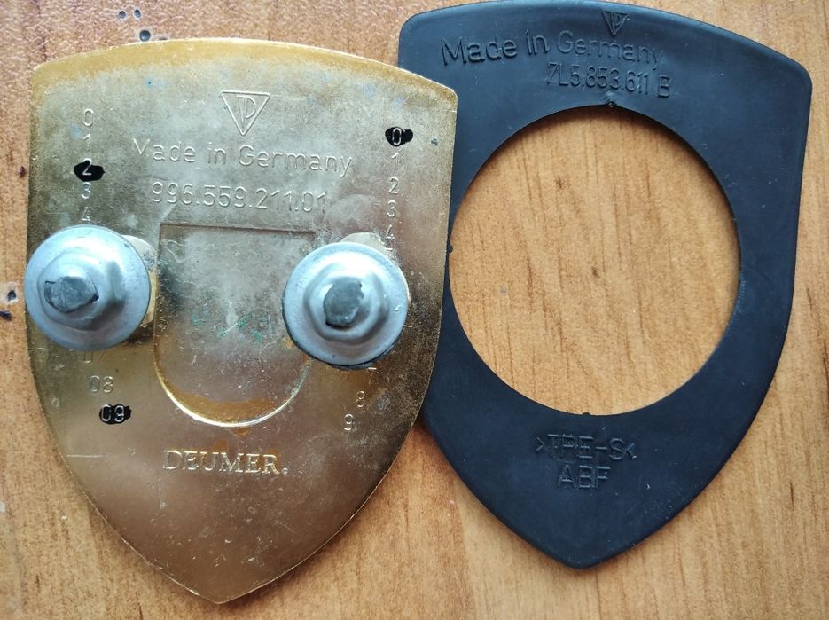 Оригинална емблема за Порше