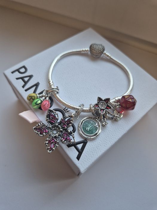 Charmuri stranger things noi diferite modele  din argint S925 ALE