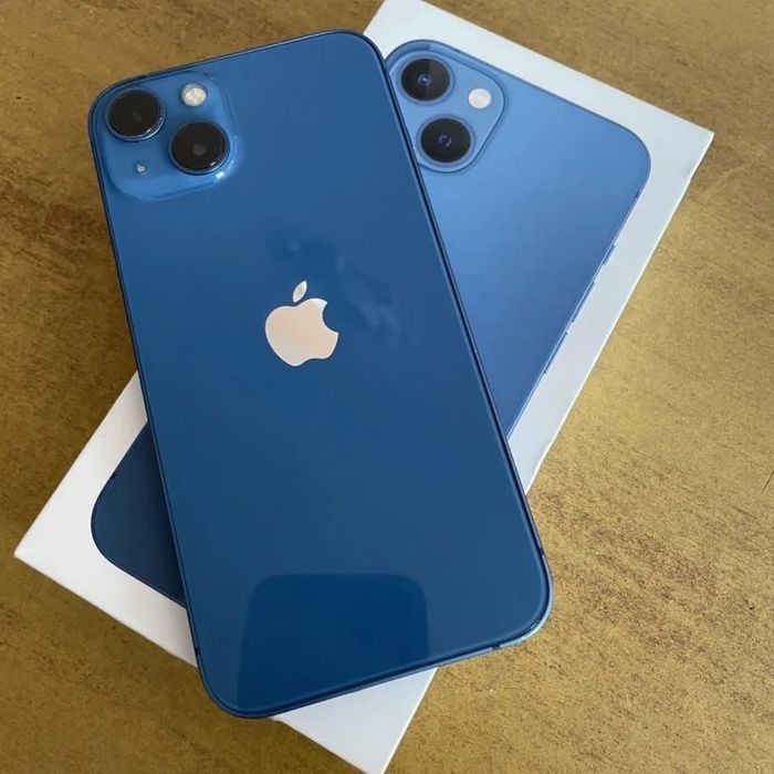 Продам iphone 13 256gb