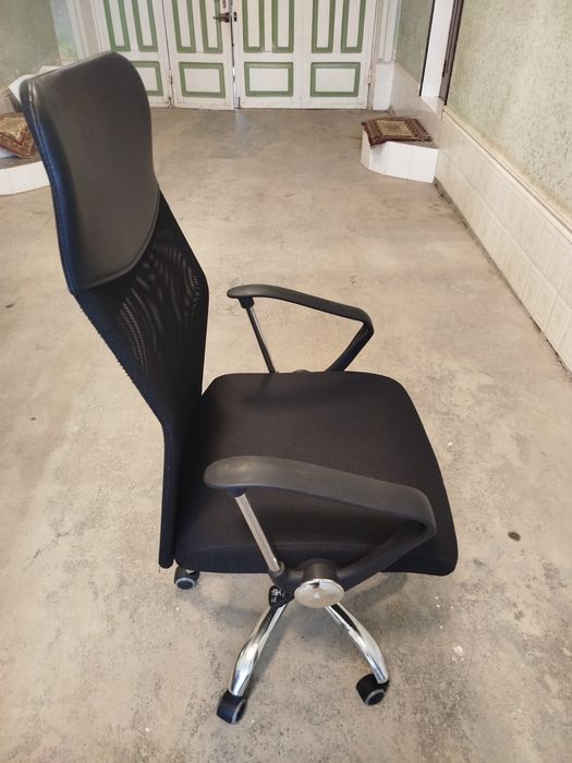 Offisnoy Kreslo Holati yangi