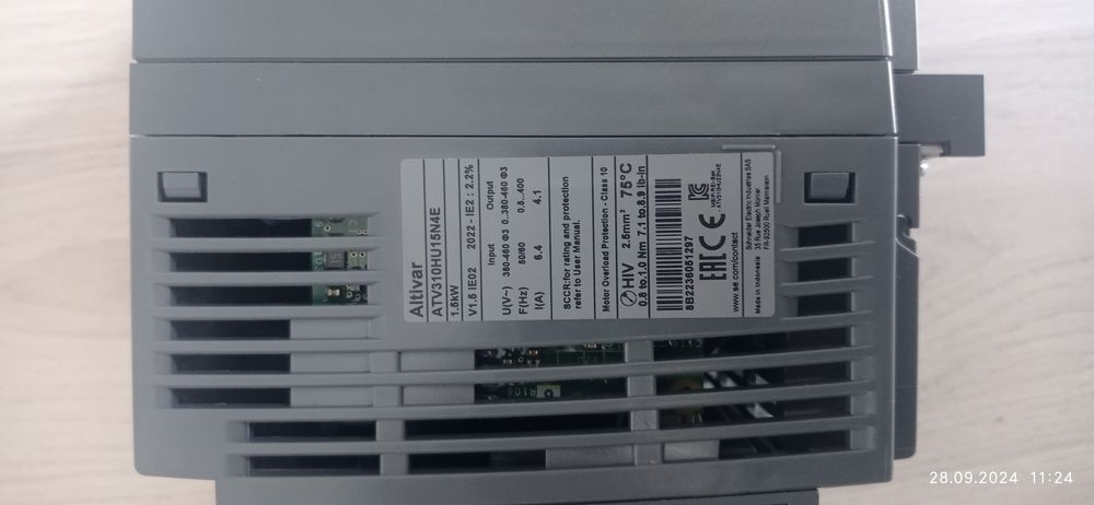 частоный преобразователь Altivar  ATV310HU15N4E