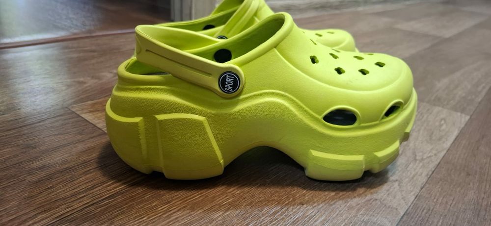 Стильные женские сабо на платформе