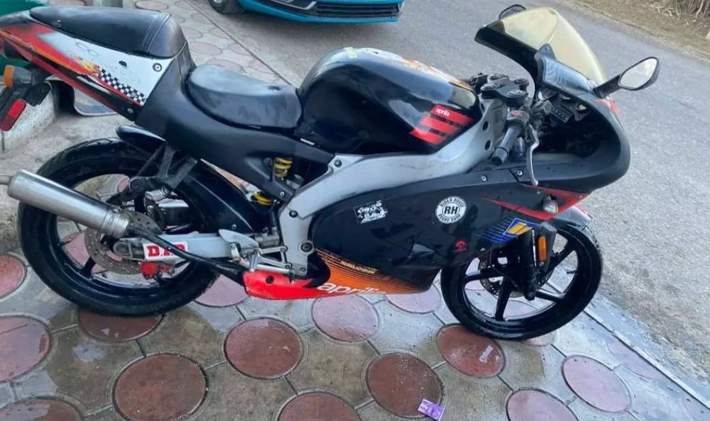 Dezmembrez aprilia rs 50 2t am6 motor carene toba roti rezervor far
