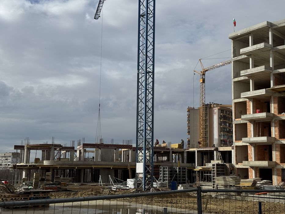 Продава се Двустаен апартамент в Варна, Възраждане 1 - 71 кв.м за 970 €/кв.м - Снимка #6