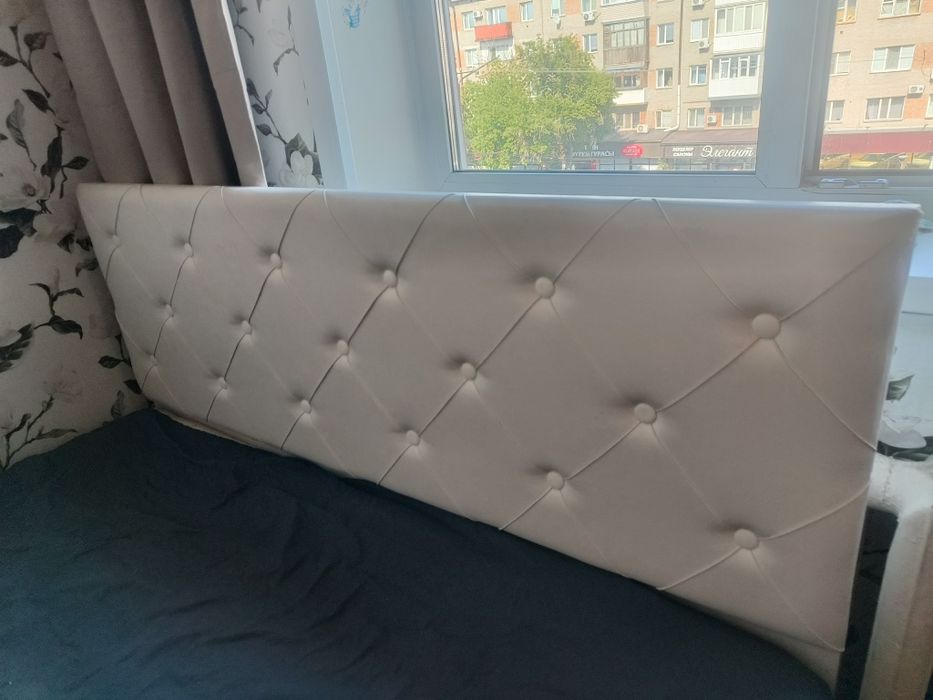 Кровать двуспальная