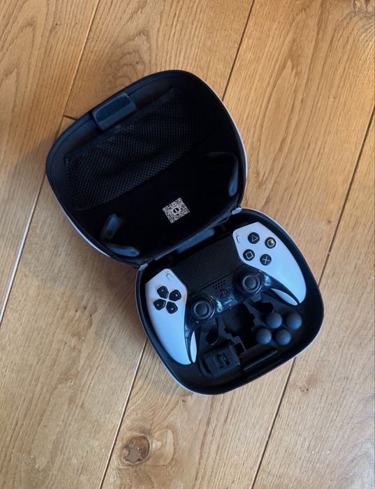 Sony DualSense Edge Wireless Controller – Като нов (Pro Controller)