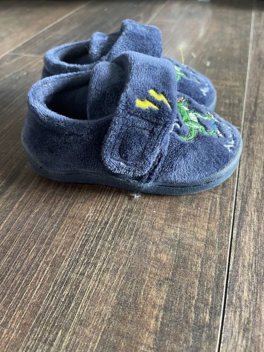 Детски пантофи