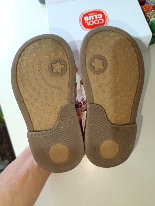 Sandale roz mărimea 21